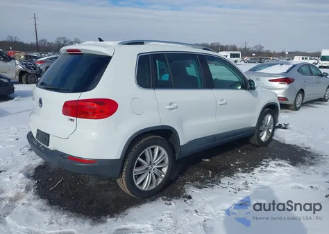 2016 Volkswagen Tiguan Se from USA, damaged, VIN WVGAV7AX9GW562833